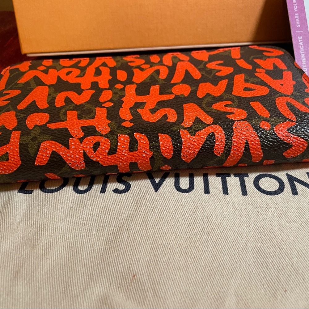 LV STEPHEN SPROUSE ZIPPY GRAFFITI WALLET - Picture 5 of 8
